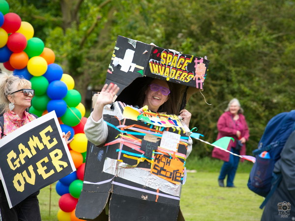 Capturing the Arbury Carnival